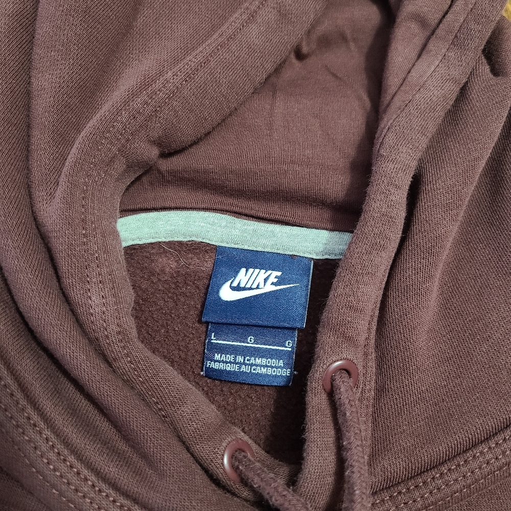 Mens Maroon Nike sweatshirt